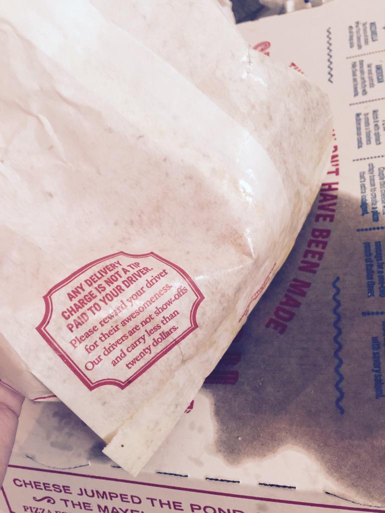 SaySo420's tweet photo. Wasn't expecting this from @dominos #delivery #greasebag #burnt #theyfistedmypizza🍕😫😫😫 #FIFAWWC @drpepper👍🏽 http://t.co/QckhCt7DxU