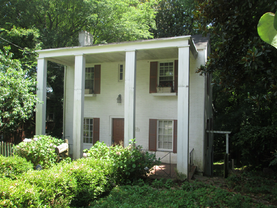 tinchpetra's tweet photo. DIAMOND IN THE RUFF! HOT ATLANTA  7 MIN FROM DOWNTOWN, GREAT INVESTMENT IN-LAW SUITE  REHAB PROJECT - NEED  BUYERS http://t.co/ud4FiwD6H4