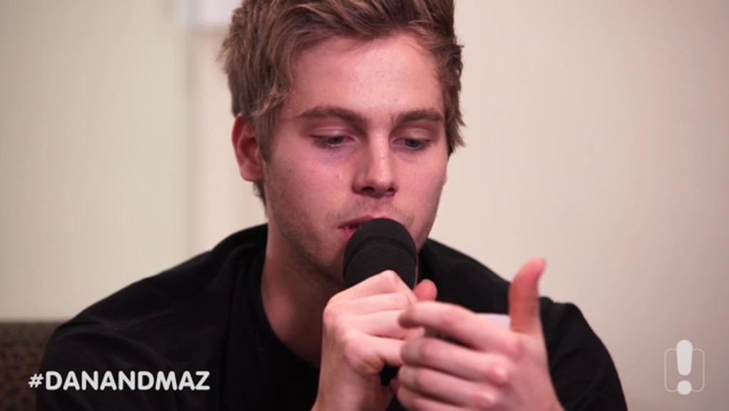 The5sosIndia's tweet image. Luke on #DanAndMaz (June 20)  || @_5SOSFAMUPDATES