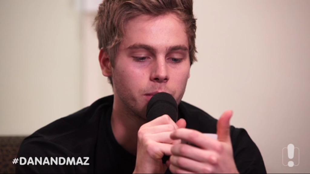The5sosIndia's tweet image. Luke on #DanAndMaz (June 20)  || @_5SOSFAMUPDATES