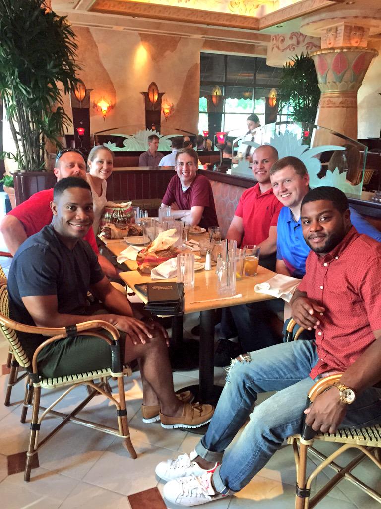 ianb_target's tweet photo. Target D444 ETL Team Build! #D444 #BestTeamEver #DreamTeam #Eattin #Literally http://t.co/4pyjmWOpgb