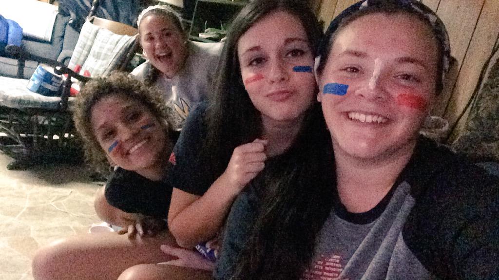 Ashley_Hobbs17's tweet image. #WeBelieve #Supportin #USA