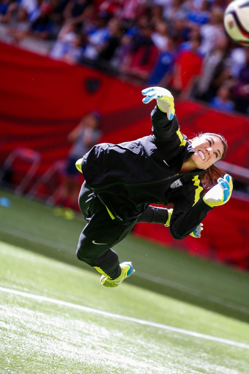 Earchphoto's tweet photo. Time to #WinItAll let's go @hopesolo #GetTheGoals #1N1T #SheBelieves #USWNT #WWC2015 http://t.co/miRME6JihJ