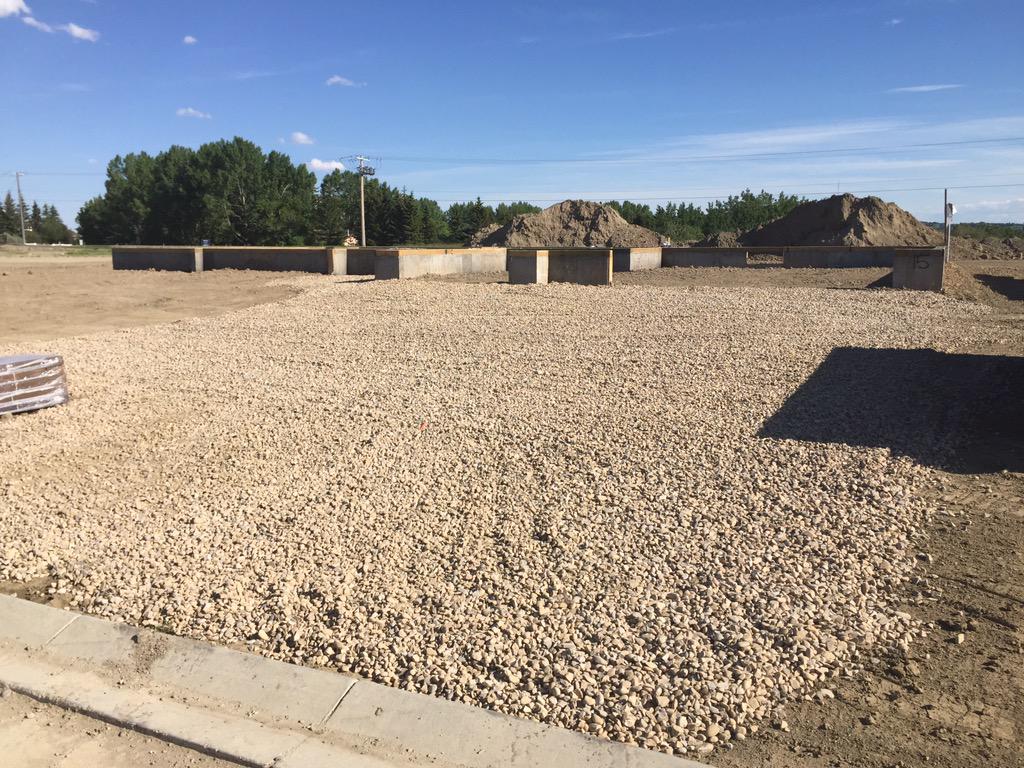 Prattcoex's tweet photo. Backfill is completed and ready for @TrickleCreekYYC framing crew to start this beautiful new home in @WatermarkYYC http://t.co/e1Iq8mI79A