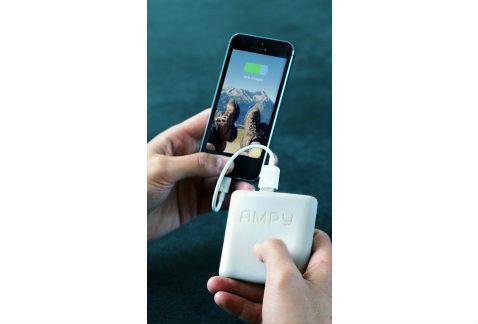 MilenioRadioJal's tweet photo. #Tendencias Cargar tu celular con tan sólo caminar pronto será posible 
 http://t.co/ImT0DHf5oK http://t.co/Z5OxoONfng