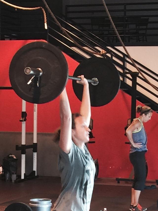 CoreTactix's tweet image. It's ladies night folks. #crossfit #ladies #sweat #tripleforcecrossfit #pushpress