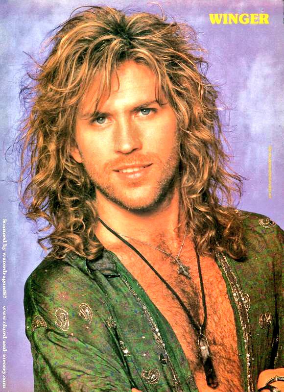 June 21  HAPPY BIRTHDAY to Mr. Kip Winger!!! Very Sexy... 