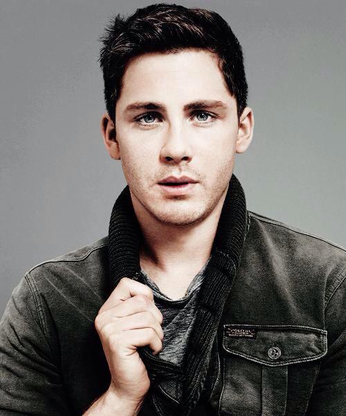AllyCD9's tweet photo. #mcm bc daddy asf 👅 @LoganLerman http://t.co/tvevlj17oL