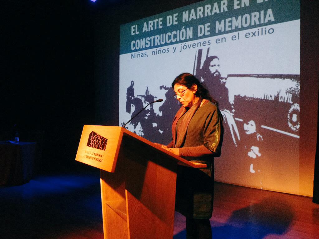 MuseoMemoriaCL's tweet photo. María Rosa Verdejo, directora ejecutiva #PIDEE: este proyecto visibiliza las memorias de nuestros niños. http://t.co/STGzxYvV0A