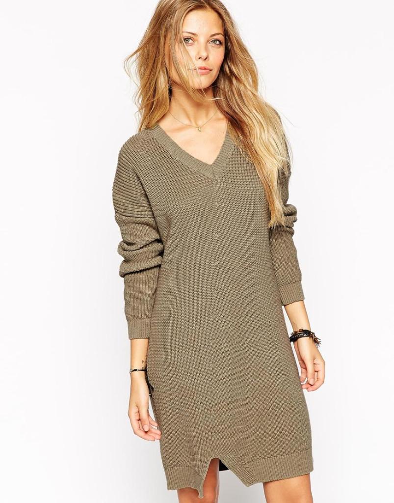 платье водолазка с разрезами по бокам длинные. длинный свитер с разрезом. белый вязаный свитер женскийдлиный. трикотажное платье черное с разрезом. платье свитер с разрезом.