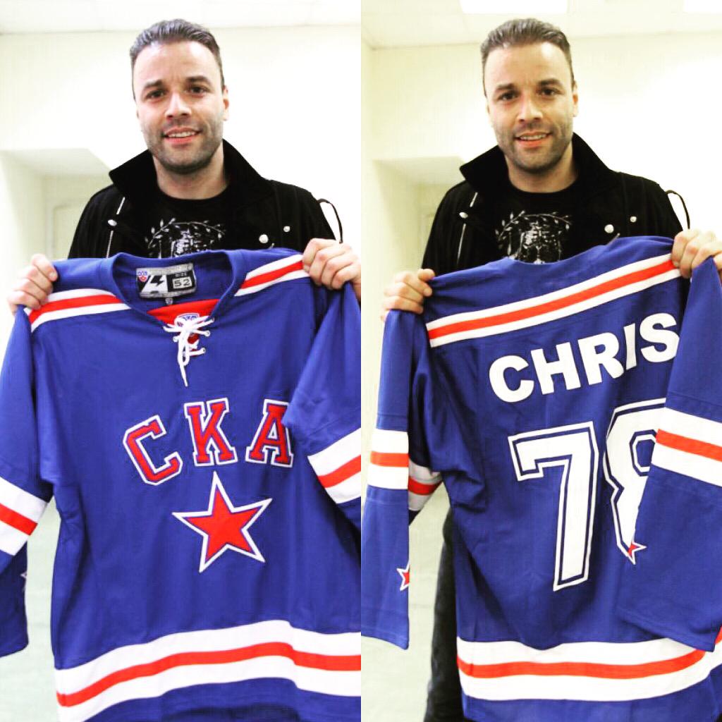 Утренние трансферные новости - с нами бас-гитарист Muse Крис #Muse
#FeelingGood #hcSKA
