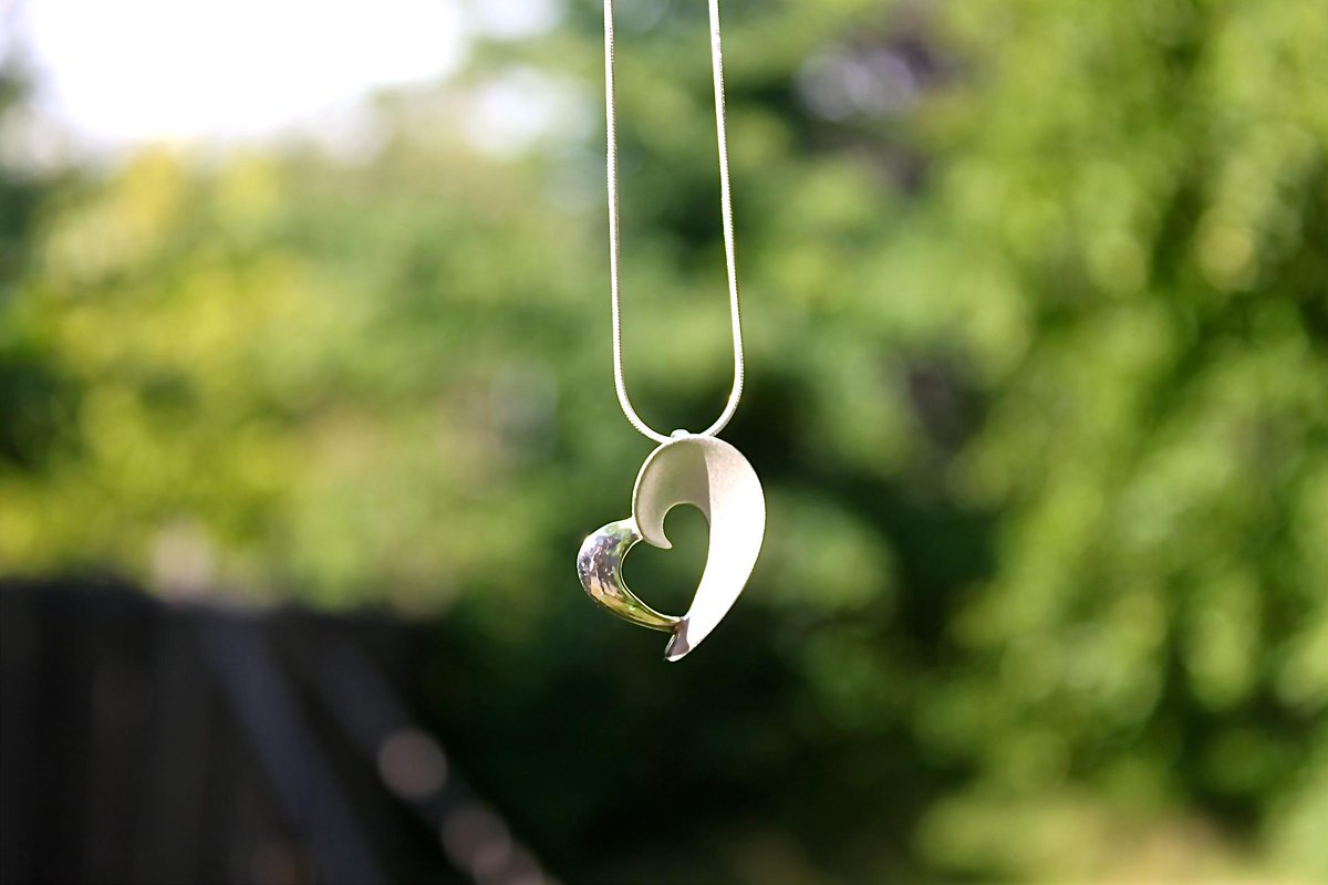 Karat241's tweet photo. We are happy to present you our "Stafet-Necklace".

What do you think? #jewelry #jewelrytrends #necklace #silver http://t.co/Axo4tOhFAs