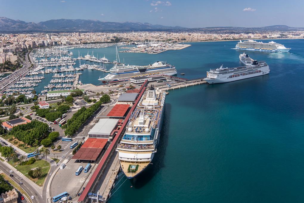 PortsdeBalears's tweet photo. A (casi) pleno rendimiento! #cruceros #turismo #Palma http://t.co/z3CSr88fmD
