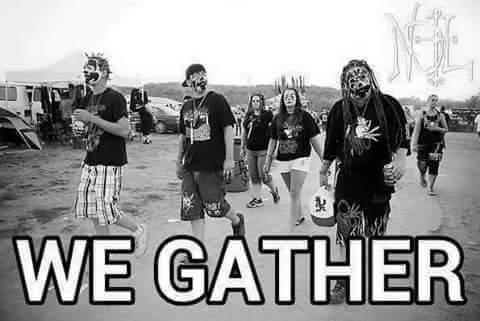 juggawitch72's tweet photo. #GOTJ 🎪 
MMFWCL homies ! http://t.co/4AVUumNaA6