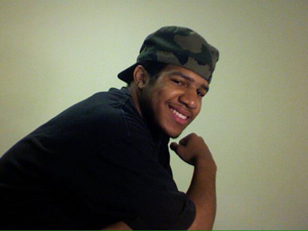 Bou_YH's tweet photo. 5 years today...The good really do die young #RipKhalifah #RipIdris http://t.co/CY3bmxCLJg