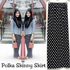 TrustedStore's tweet photo. Cr bhn apa? wedges import/jersey/wedges cruba super ? RT @AzianSuraya_: polka skinny skirt http://t.co/8sXkyIYJ21