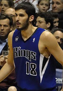 Happy 27th birthday, Omri Casspi! 