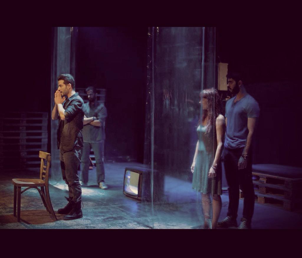 thvourn's tweet photo. Στα Σκοτεινά - Making Movies : τελευταιες παραστασεις Τετάρτη 24 και Πέμπτη 25 Ιουνίου στο Cartel !!! http://t.co/X7psAqZcGF