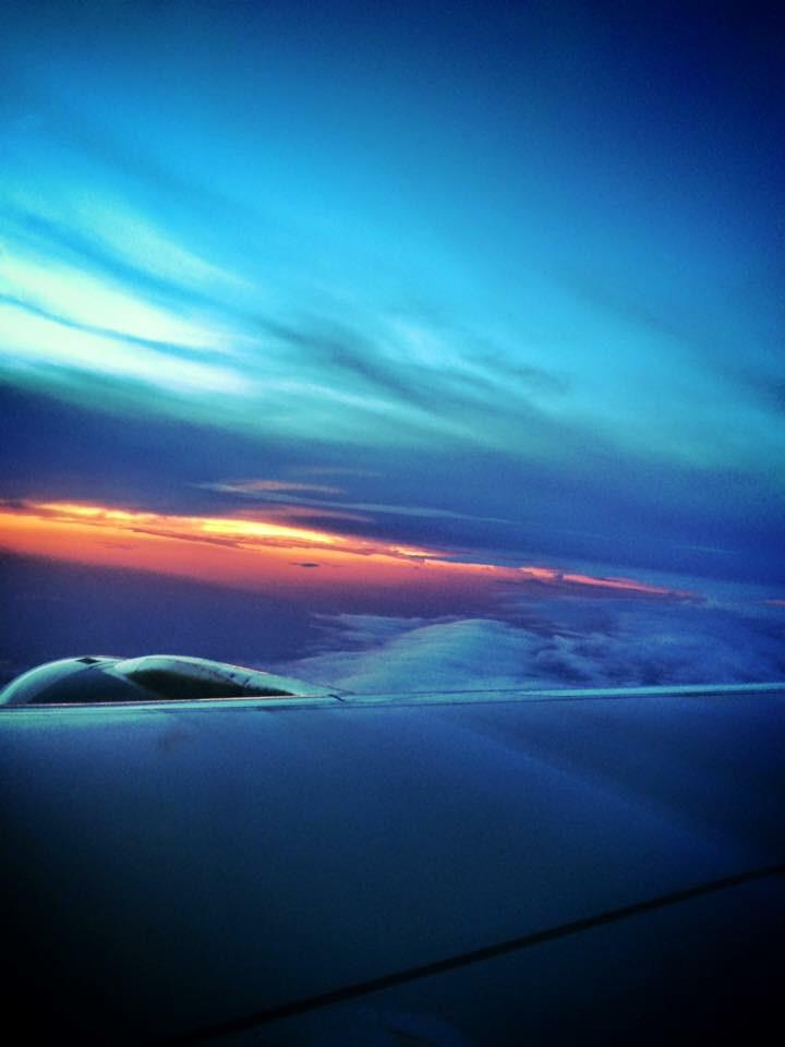 neogenx21's tweet photo. #32kFeet #Horizon #Windowpeep http://t.co/tuEWiHcF4b