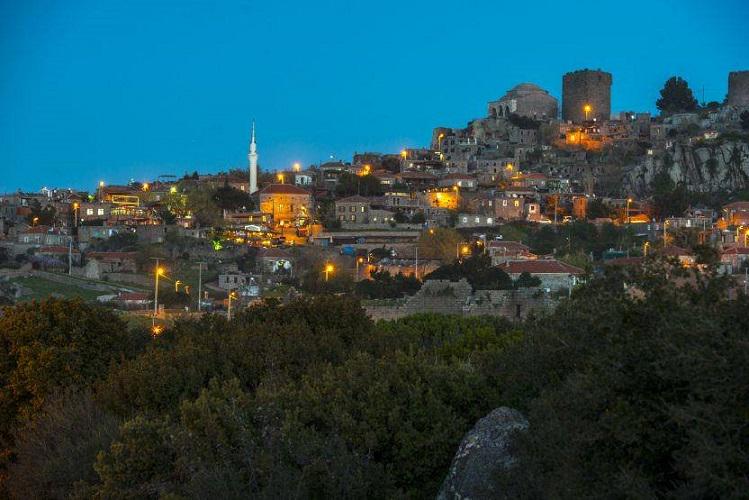 #Çanakkale’nin en güzel koylarından, hem tarihin hem de doğanın birlikte harmanladığı bir yer: #Assos.