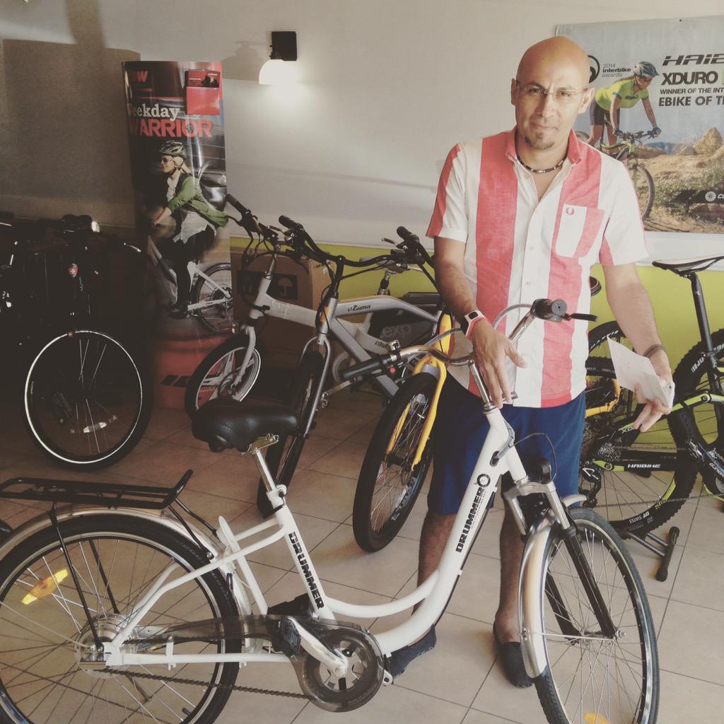 Mr. Jaramillo is now moving around in his new electric bike Mia powered by @drummerbikes  ! Thanks for choosing us
