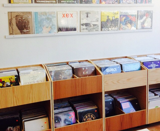 TheVinylFactory's tweet photo. A record shop specialising in rap tapes and wax opens in California

http://t.co/iGcqY985hI http://t.co/jNssJKywPn