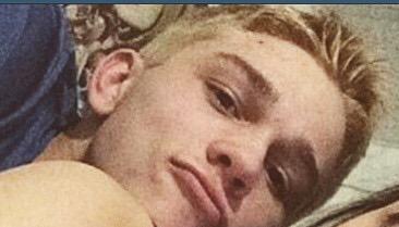 ATeamNamed's tweet photo. @DarianPurcell_9 big body and a scoring machine he has a girlfriend but he still cheats at roady #BodyBuilder http://t.co/tomaNz0Wwv
