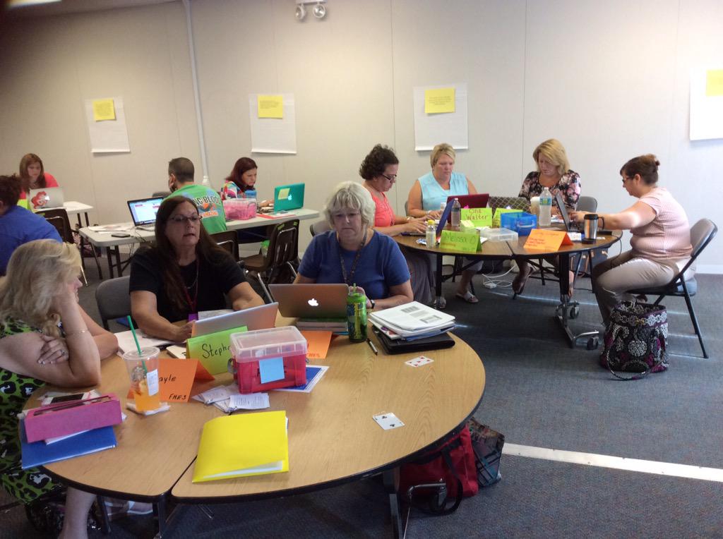 andertonjan's tweet photo. Pasco county teachers collaborating on surveys to determine their student's learning and interest profiles. http://t.co/a5OvJpcSZk