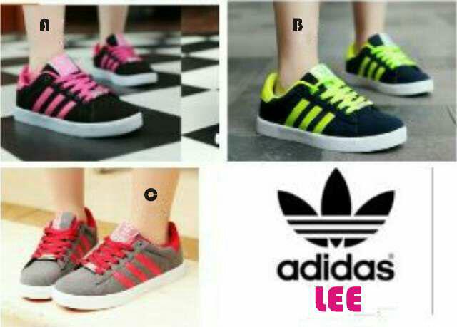SON_ShopDpk's tweet photo. #SepatuAdidas  #Happyshopping #ramadhansale http://t.co/KtELSkOZVN