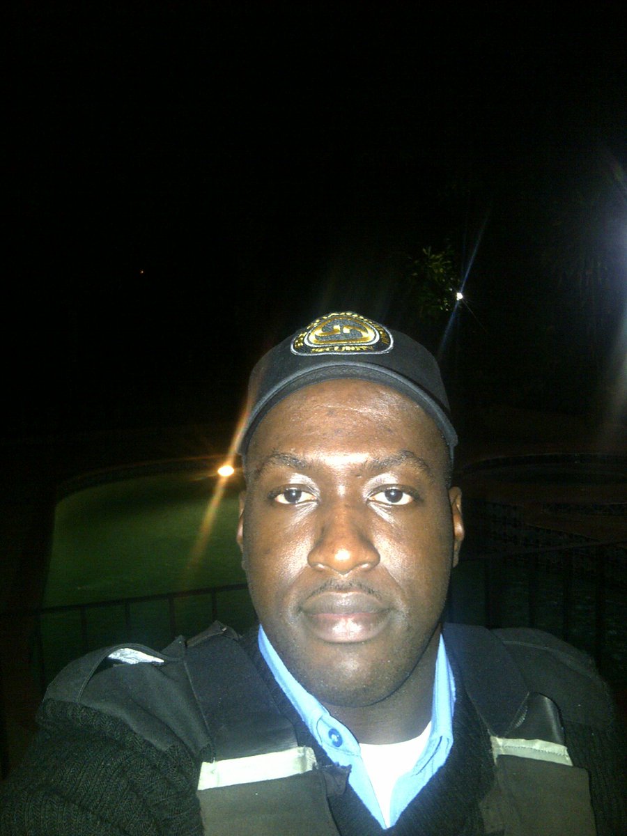 23flava's tweet photo. On the night shift http://t.co/MVH4orlXDH