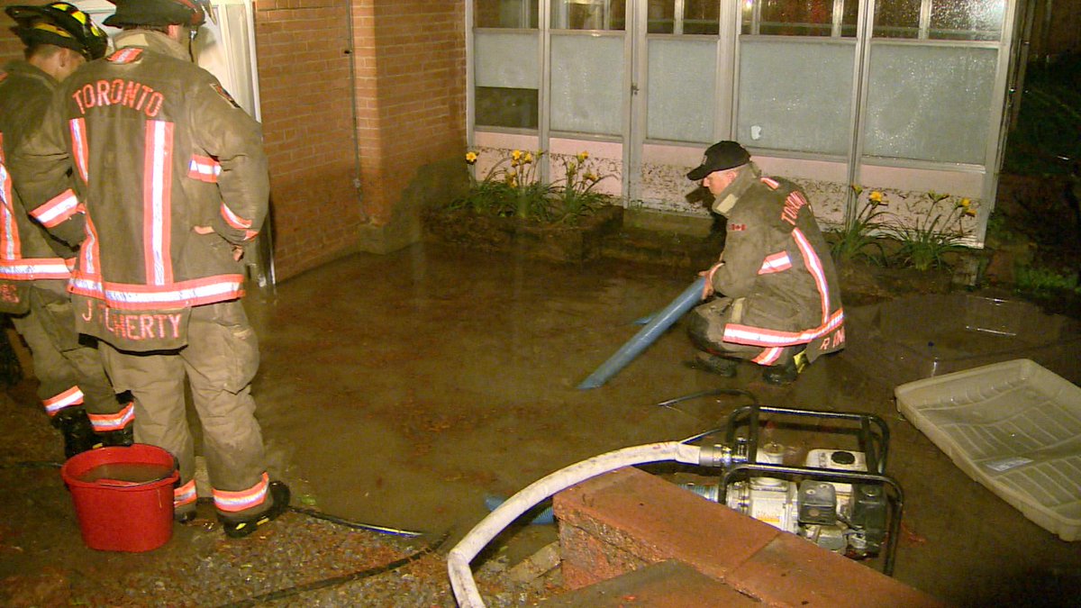 basement-floods-after-repeated-calls-to-city-of-toronto-about-blocked