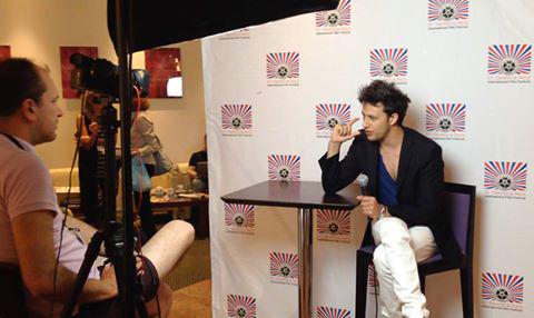 SodashFilms's tweet photo. Max Olivier haciendo una entrevista para  ST TROPEZ INTERNATIONAL FILM FESTIVAL http://t.co/LUymRsBZZI