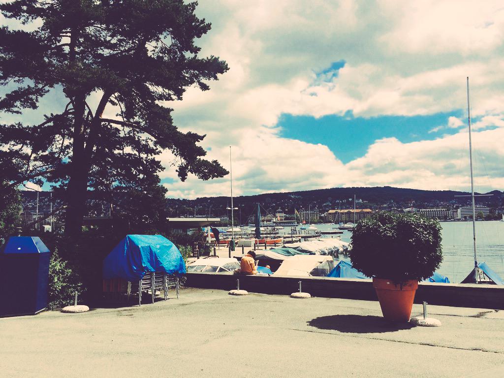 LDNChauffeur's tweet photo. Working in Zurich al fresco today. http://t.co/2QbzdP7G3I