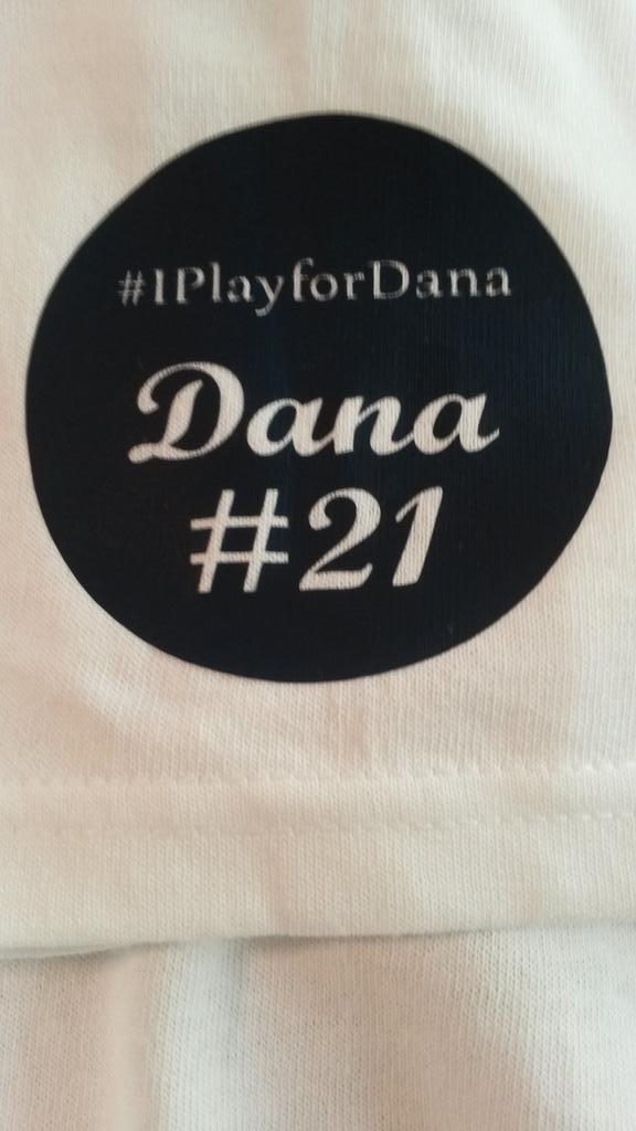 CalThunder's tweet photo. Our Perfect Angel @DanaHousley. Never forgotten. ♡♡♡ you so much! #21 #iplayforDana #danasmiracle #PrayForDana http://t.co/a3xjBj6Sd3