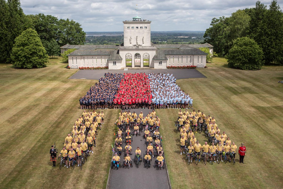 HelpforHeroes's tweet photo. Still buzzing from #heroride? So are we - watch this great clip from @BBCLondonNews http://t.co/wJKZssX0U2 http://t.co/JYsRxSXGX2