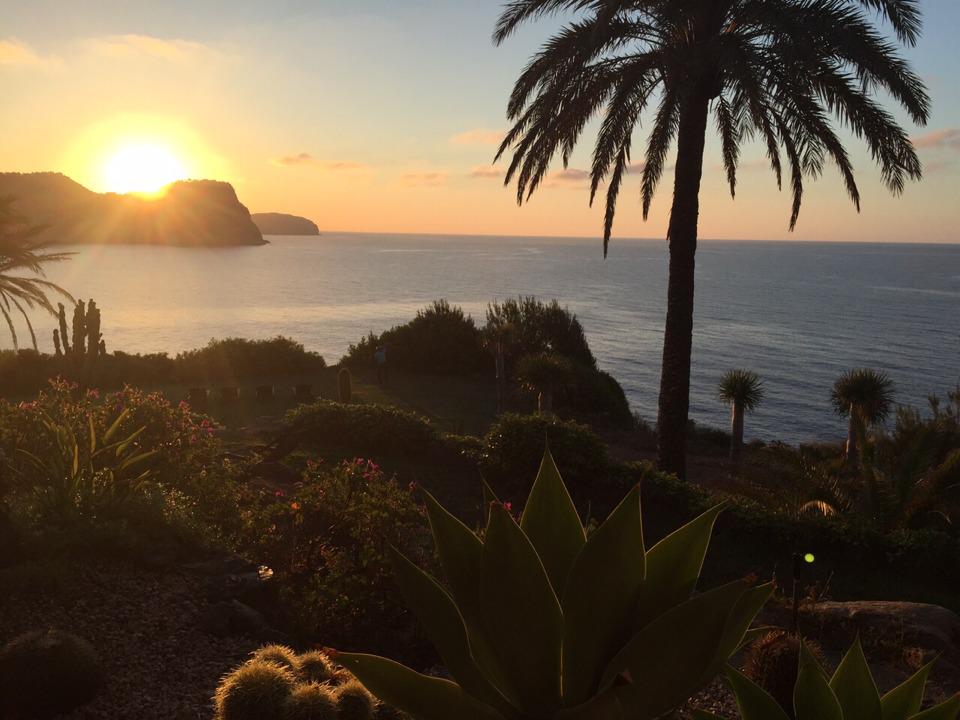 ToniKroos's tweet photo. Great view this morning... https://t.co/LxsvTsHpNR http://t.co/QBcmL1slYO