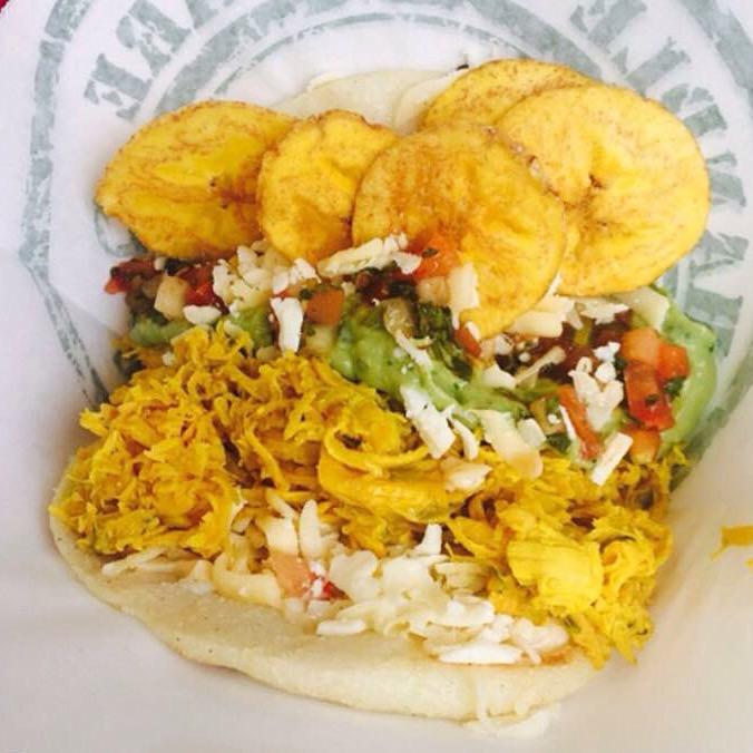 pallis2015's tweet photo. #LatinTruck är på plats 11-15 för att servera glutenfria Arepas. Kom och ät lunch med oss 😋 #stockholm #pallis2015 http://t.co/6dPK61bK05