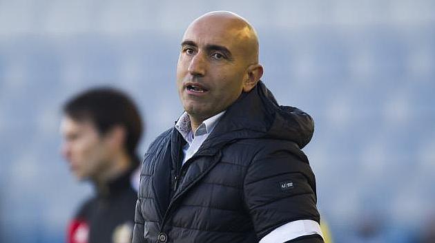 marca's tweet photo. #ÚltimaHora | Osasuna y Sporting, sancionados sin fichar. Informa @sergiofmarca http://t.co/6Fvc5sF9CQ http://t.co/9FvRYC4wJF