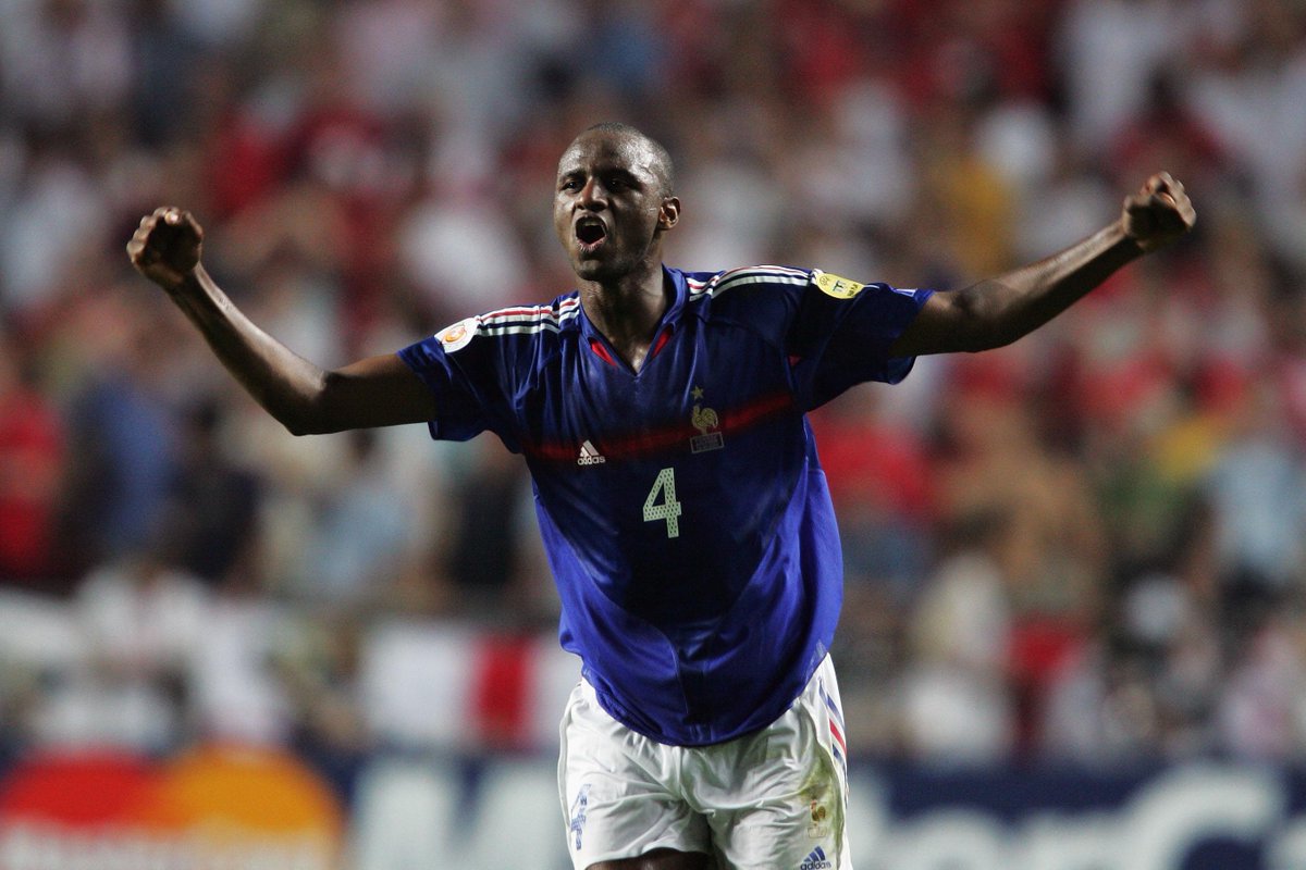 Euro Rt Pour Souhaiter Un Bon Anniversaire A 4 Grands Champions Z Zidane P Vieira J Tigana Et J F Domergue Http T Co Qaazyrla0r