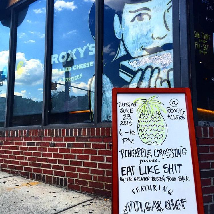 RoxysGrilledChz's tweet image. Tonight let's #eatlikeshit with @pineapplexing + @TheVulgarChef to benefit @Gr8BosFoodBank! rxys.ch/1BGrIIu