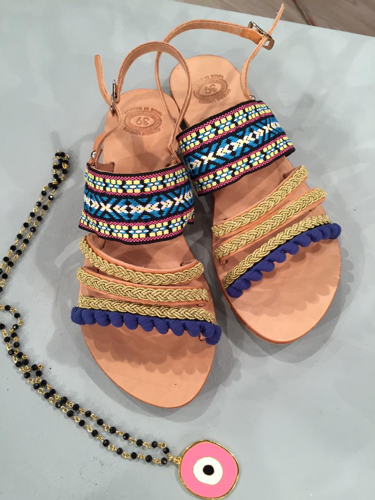 fayskorda's tweet image. Μια τυχερή κερδίζει τα υπέροχα σανδάλια και άλλη μια το κολιέ με το μάτι 💖💖💖 Retweet στη φωτογραφία 💖💖💖