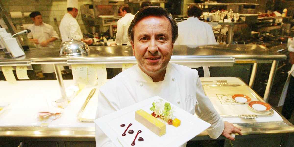 Do you have a tiny panic #attack when you’re #cooking? Ask <a href="/TalkToChef/">TalkToChef</a> : bit.ly/1Liyje2