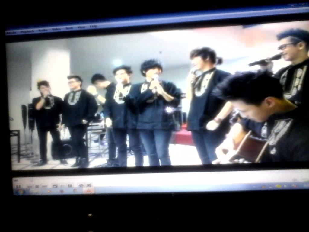 SuperFashS9B's tweet photo. Nonton video ini tahun brapa yak? http://t.co/xK7Qh4e3fK