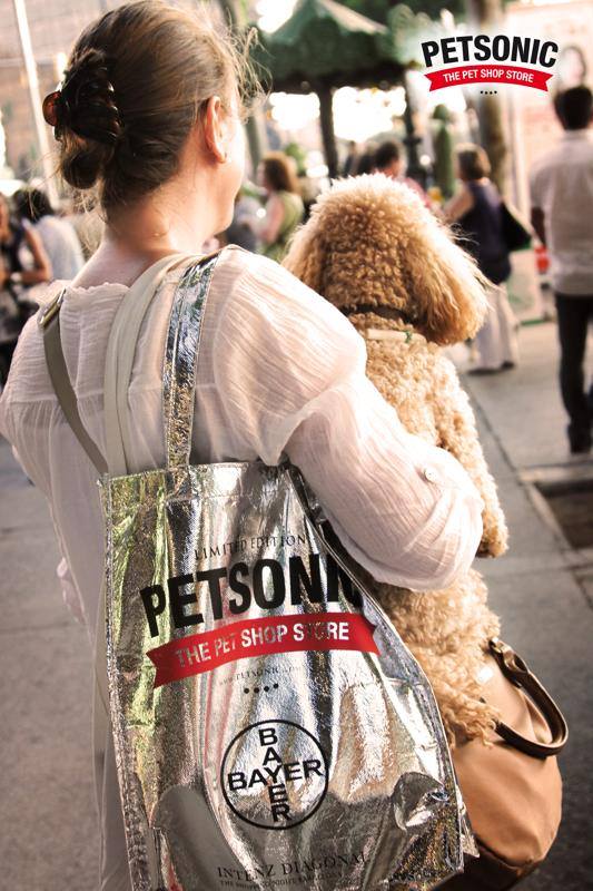 PetsonicES's tweet photo. Un pequeño adelanto de lo bien que nos la pasamos en @intenzdiagonal, el evento Pet Friendly del verano. http://t.co/XScAyJrHVJ