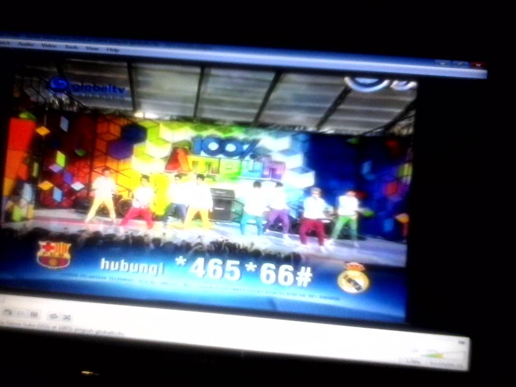 SuperFashS9B's tweet photo. Waktu OT8 
#wewants9bcomebackonstage http://t.co/9XSqMRFWyI