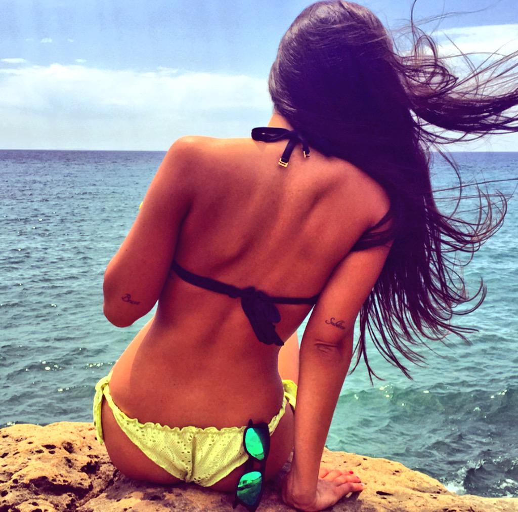 anabelhernandz's tweet photo. Queréis ir Sublimes este verano?Regalamos 10 Hawkers entre mis followers q Retwiteen y sigan la cuenta @HawkersCo 😏😎😈 http://t.co/73V8TPvuWv