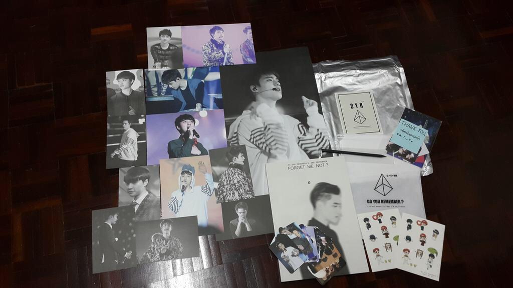 chillinshop's tweet image. พร้อมส่ง! @_DOyouremember PHOTOBOOK 300฿ | PHOTOBOOK+GIFT SET 600฿