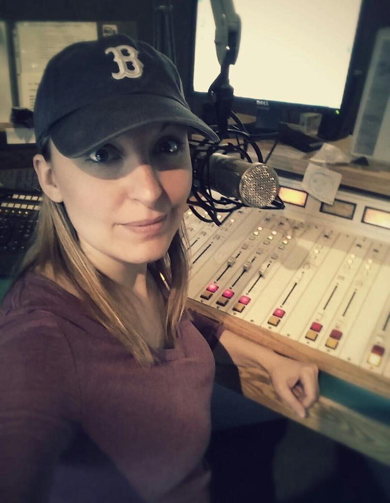 949WHOM's tweet image. And sometimes they teach you how to run the board... #whichButton #BehindTheCurtain #Adventuresinannaland #radiolife