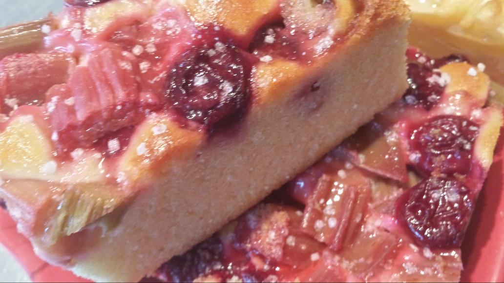 DeliFiley's tweet image. Mmmmmmm... Delicious Apple and Almond, Cherry and Rhubarb and Stawberry and Rhubarb.. come in and try!! 🍰🍰
