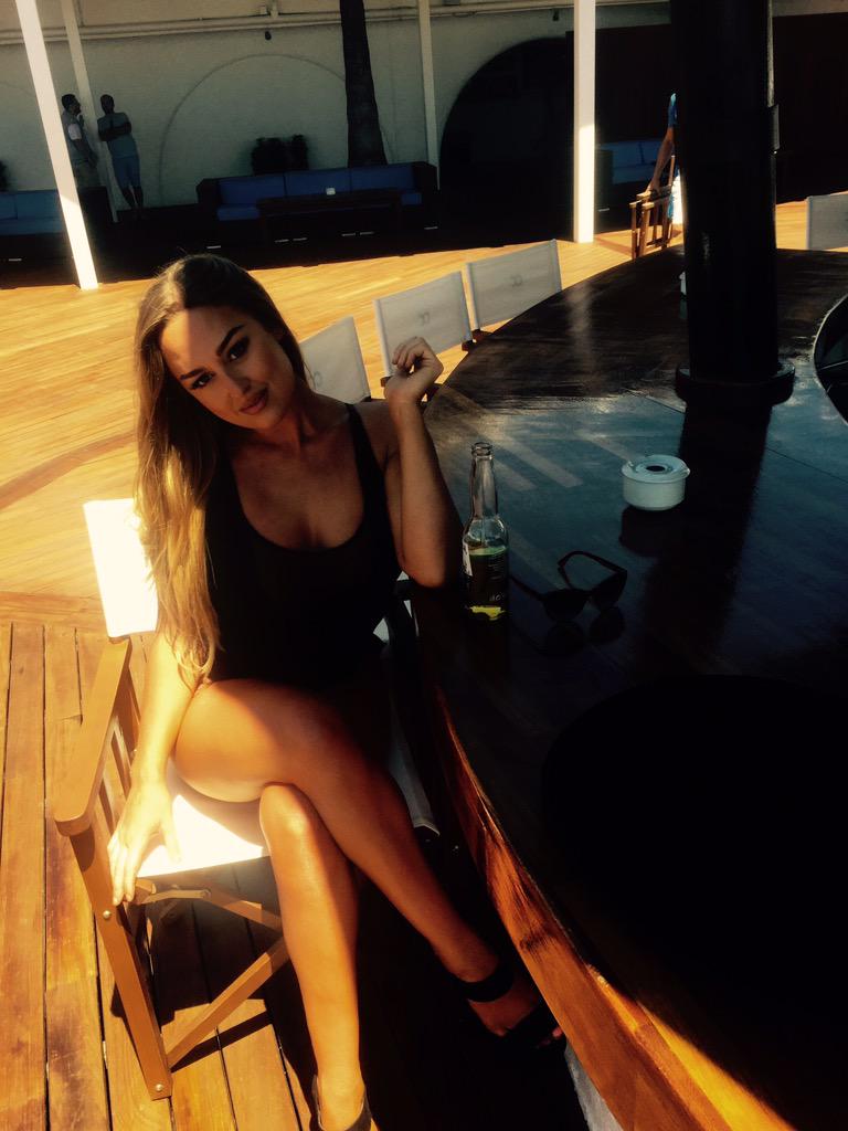 21_robz's tweet photo. Marbella 👍🏽❤️ http://t.co/8bt3l4EJJd